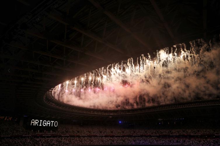 东京奥运会闭幕式圣火熄灭